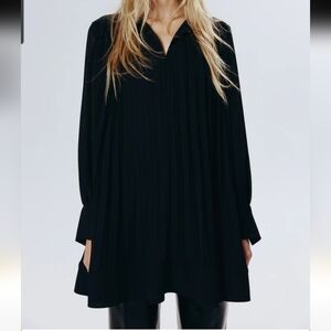 H&M Black Pleated Long Sleeve Size 16 Tunic NWT